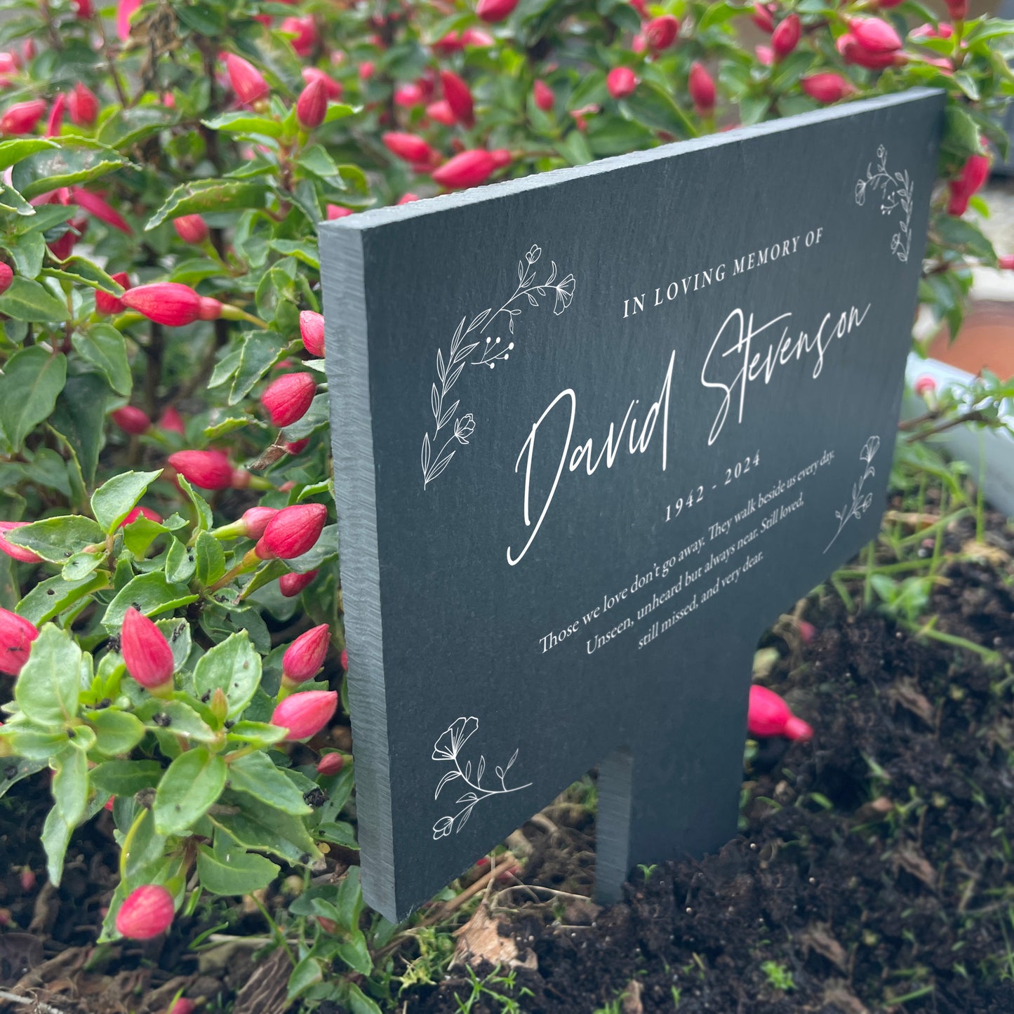 Personalised Large Wreath Memorial Slate Plant Marker